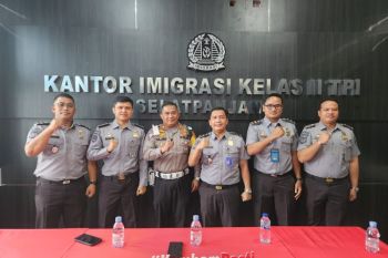 Satlantas Polres Meranti sinergi dengan Imigrasi wujudkan pilkada damai bagi WNI sedari Malaysia
