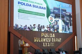 Wakapolda mendorong peningkatan kualitas pelayanan kepolisian di Sulbar