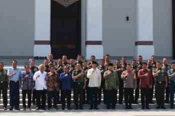 Presiden Jokowi meminta maaf kepada pejabat TNI dan Polri seluruh Indonesia