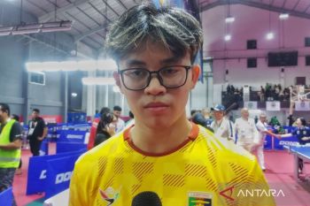 Rafanael, Lampung  beregu putra, berlatih lawan China