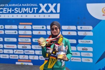 Atlet panahan Jatim Diananda persembahkan tiga medali emas panahan untuk sang buah hati