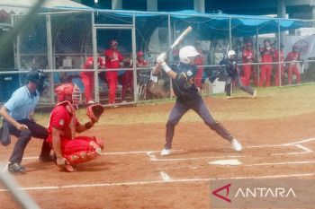Sofbol putra Jawa Barat amankan emas usai tumbangkan Jakarta 4-3