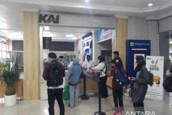 KAI Divre IV sebut penumpang naik lima persen pada libur Maulid Nabi