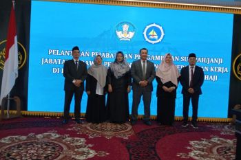Rektor UMRAH instruksikan dekan baru seirama majukan kampus