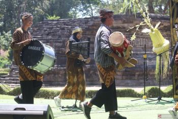 Festival musik perkusi di candi Tegowangi Kediri