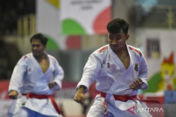 PON XXI Aceh - Sumut: Tim karate banten raih perak kata beregu putra