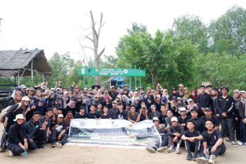 Mahasiswa KSE tanam  4.000 mangrove di 40 titik se-Nusantara