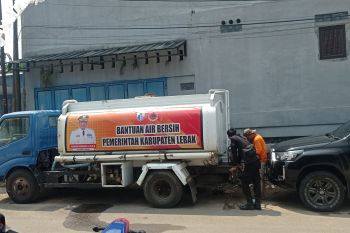 BPBD Lebak distribusikan 230.000 liter air bersih ke 20 desa