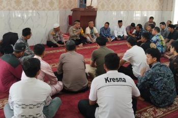 Sambangi jamaah masjid, ini pesan Kapolres Rohil untuk wujudkan pilkada damai