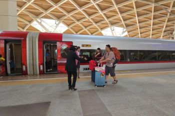 Operasional kereta cepat Whoosh normal kembali pascagempa