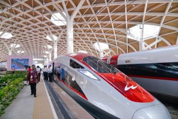 Operasional kereta cepat Whoosh normal kembali pascagempa