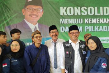 Relawan Kompak dukung Abdul Ghofur-Firosya di Pilkada Lamongan
