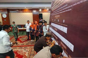 Empat Paslon Bupati-Wakil Bupati Agam sepakat kampanye damai