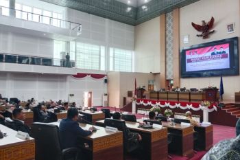 Penetapan pimpinan definitif DPRD Lombok Tengah tunggu SK Gubernur