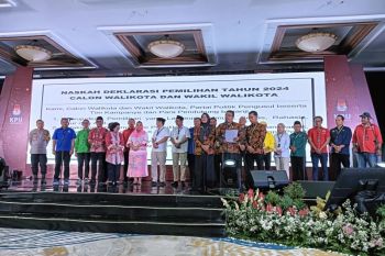 Deklarasi kampanye damai di KPU Semarang