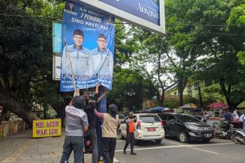 Bawaslu Kota Serang tertibkan 4.260 alat peraga sosialisasi
