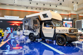 Pameran otomotif GIIAS 2024 di Bandung