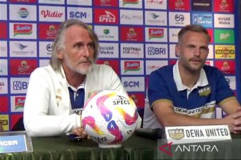 Pelatih Dewa United sebut timnya tak kalah bagus dari Persija
