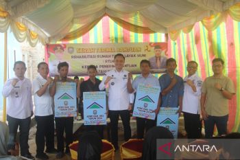 Pemkab OKU perbaiki 50 unit rumah warga miskin