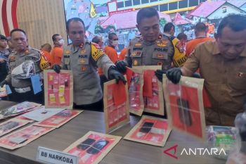 Polres Madiun Kota ringkus 12 tersangka kasus narkoba sabu dan ekstasi