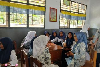 Kemarin, perpustakaan di lengkapi pojok baca, teliti beli pangan jelang Nataru hingga kampanye cegah nikah dini