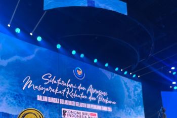 BRK Syariah dapat penghargaan dari Menteri Kelautan dan Perikanan