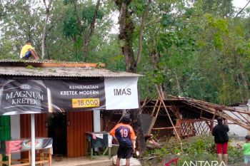 BPBD: 58 rumah rusak dilanda puting beliung di Warungkiara Sukabumi