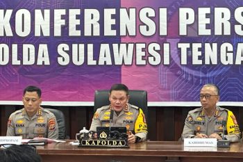 Polda Sulteng tahan dua Polisi diduga aniaya tahanan di Polresta Palu