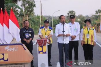 Jokowi resmikan 27 ruas jalan IJD di NTT