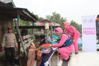 Sinergi TNI-Polri, Bhayangkari dan Persit di Dumai bantu masyarakat membutuhkan