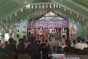 Mengakhiri Petualangan Kinabalu: Menyusuri sejarah Sabah dan sunset dinner di North Borneo Cruise