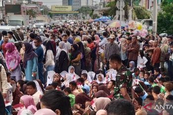 Ribuan warga Palembang tumplek saksikan pameran alutsista TNI