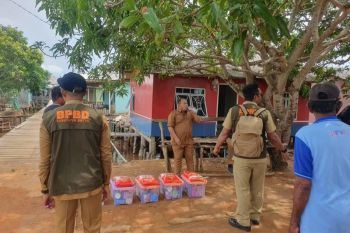 BPBD Bintan salurkan bantuan ke puluhan warga korban angin kencang