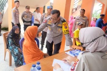 Polda Kaltaragelar pengobatan gratis sambut HUT Ditpolairud 2024