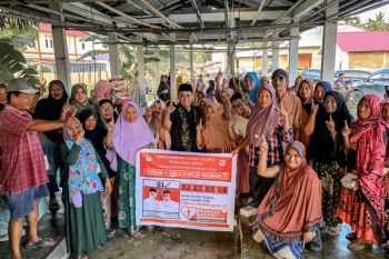 Pengrajin Tenun Towale beri dukungan pasangan Rahmad-Rasyid di pilkada Donggala