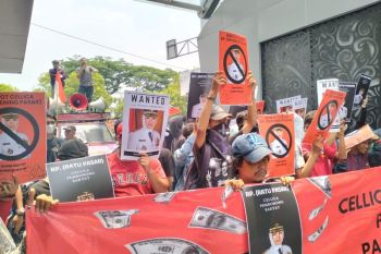 Gerakan Basmi Korupsi minta KPK usut mantan Bupati Karawang soal pembangunan pasar