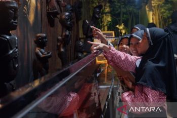 Siswa SD Bawamai kunjungi Museum Kalbar