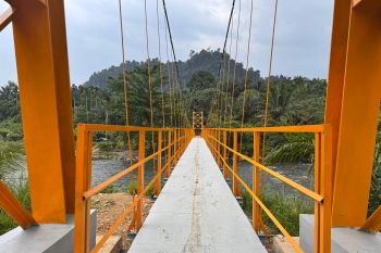 Pemkab Pesisir Selatan bangun jembatan, warga Lubuk Betung bersyukur