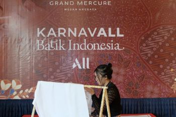 Hotel Mercure Rayakan KarnavALL Batik