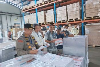 Kapolres dan Kajari Siak monitoring percetakan surat suara di Bekasi