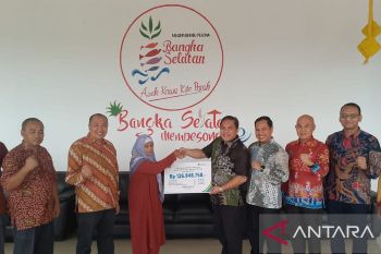 Pemprov Sulsel menggelar sunatan massal peringati HUT ke-355