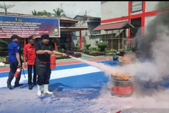Kemenkumham Sumsel gelar pelatihan tanggap bencana kebakaran di Lapas Lubuklinggau