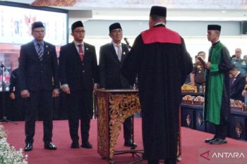 Pimpinan DPRD Definitif Palembang periode 2024 - 2029 resmi dilantik