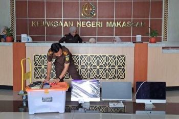 Kejati Makassar geledah kantor KONI dan KORMI terkait dugaan korupsi