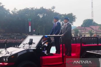 Presiden Jokowi pimpin apel untuk pelantikan Prabowo-Gibran