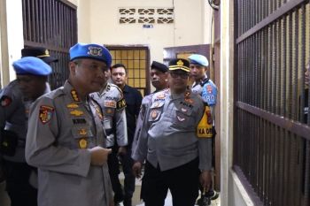 Kabid Propam Polda Kaltara Melaksanakan Pengecekan Ruang Tahanan di Polres Tarakan