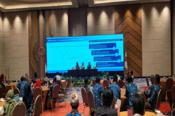 KPU Kulon Progo menggelar diskusi publik siapkan materi debat Pilkada 2024