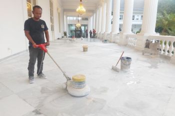 Istana Kepresidenan Jakarta bersolek sambut Presiden Prabowo