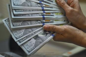 BI-Rate diperkirakan turun tahun depan untuk stabilkan rupiah