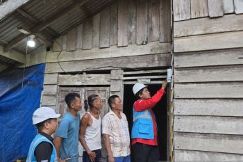 Negara hadir, 24 KK warga dusun terpencil di Kampar Riau kini nikmati listrik PLN 24 jam
